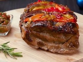 Свинина запеченная с овощами и медом