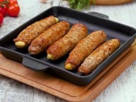 Мясные палочки с сыром и огурцом