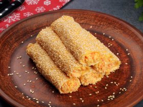 Закуска из сыра - трубочки в кунжуте