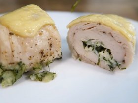 Куриные рулетики с творогом и зеленью