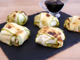 Кабачки с фаршем и орехами