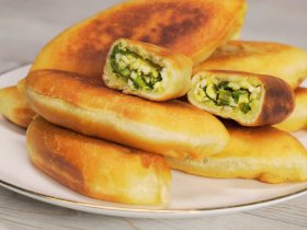 Пирожки с яйцом и зеленым луком