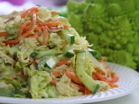 Салат с пекинской капустой и курицей