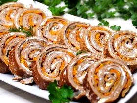 Печеночный рулет с начинкой