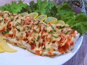 Горбуша с овощами в духовке
