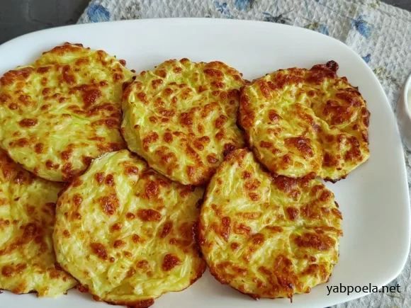 Кабачковые оладьи с сыром в духовке Кабачковые оладьи с сыром в духовке
