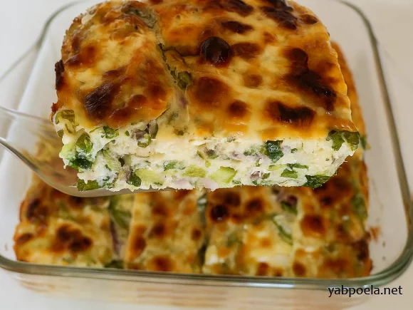 Кабачковая запеканка с сыром и зеленью