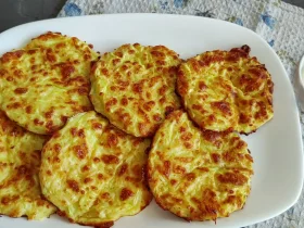 Кабачковые оладьи с сыром в духовке