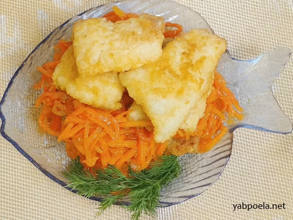 Жареный минтай под пряным морковным маринадом