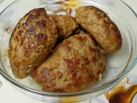 Сочные и нежные котлеты с батоном (Секрет 30% хлеба)