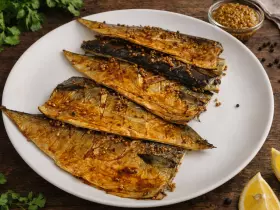 Нежнейшая скумбрия в духовке с пикантным маринадом