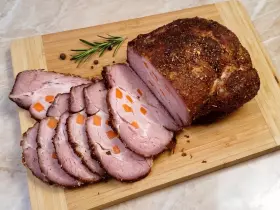 Сочная буженина из свиной шеи в духовке