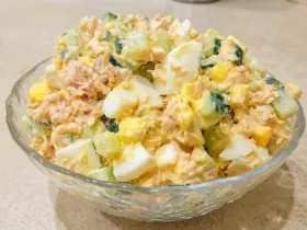 Быстрый салат с тунцом