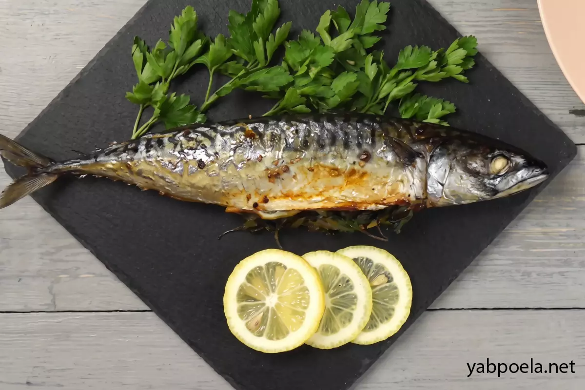 Скумбрия с лимоном и чесноком