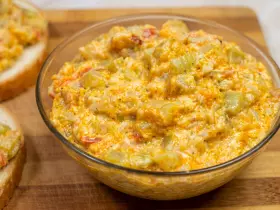 Кабачковая намазка со сливками и чесноком