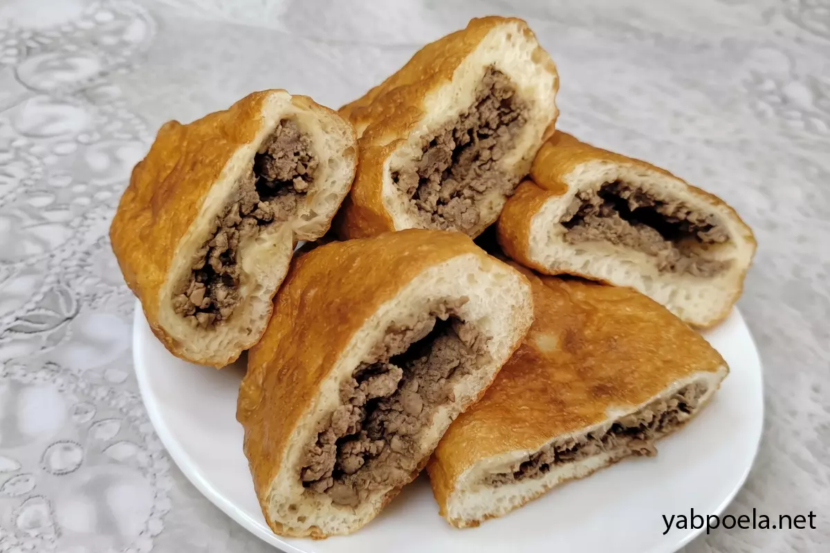 Воздушные жареные пирожки с печеночной начинкой