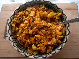 Кабачки тушеные с морковью и луком
